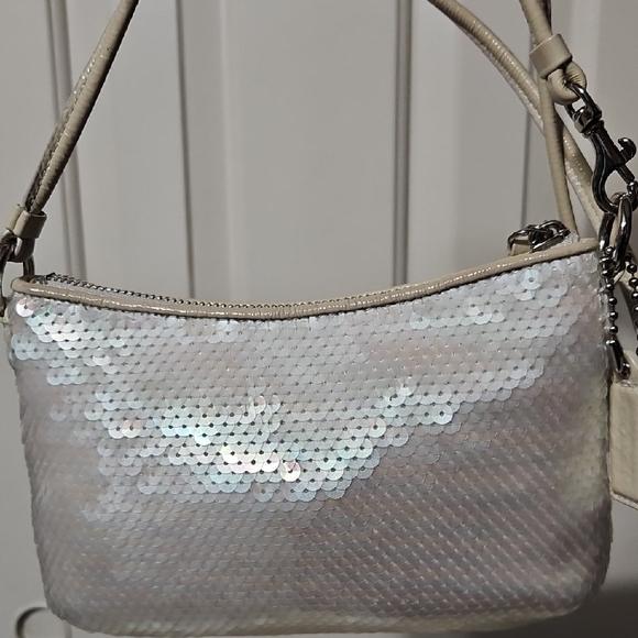 Coach EUC Poppy Silver Sequin Crossbody - Picture 4 of 12
